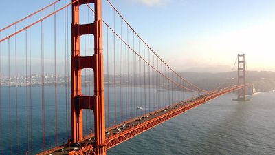 Golden Gate Bridge, San Francisco, California.