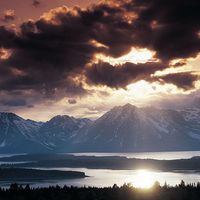 Jackson (Wyoming, United States). Jackson Lake (also called Jackson Hole), southern end of the Teton Range (the Grand Tetons), Grand Teton National Park, Wyoming, USA