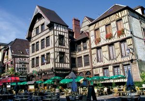 Troyes