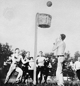 Outdoor basketball game in 1892