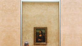 Examine efforts to identify the subject of Leonardo's Mona Lisa