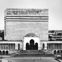 Bayt ul-Mukarram mosque and shopping mall, Dhaka, Bangladesh.