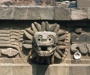 carving of Quetzalcóatl