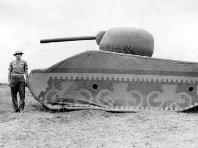 Allied decoy tank