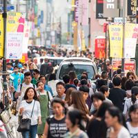 Street scene in Seoul.