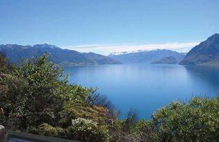 Lake Hāwea