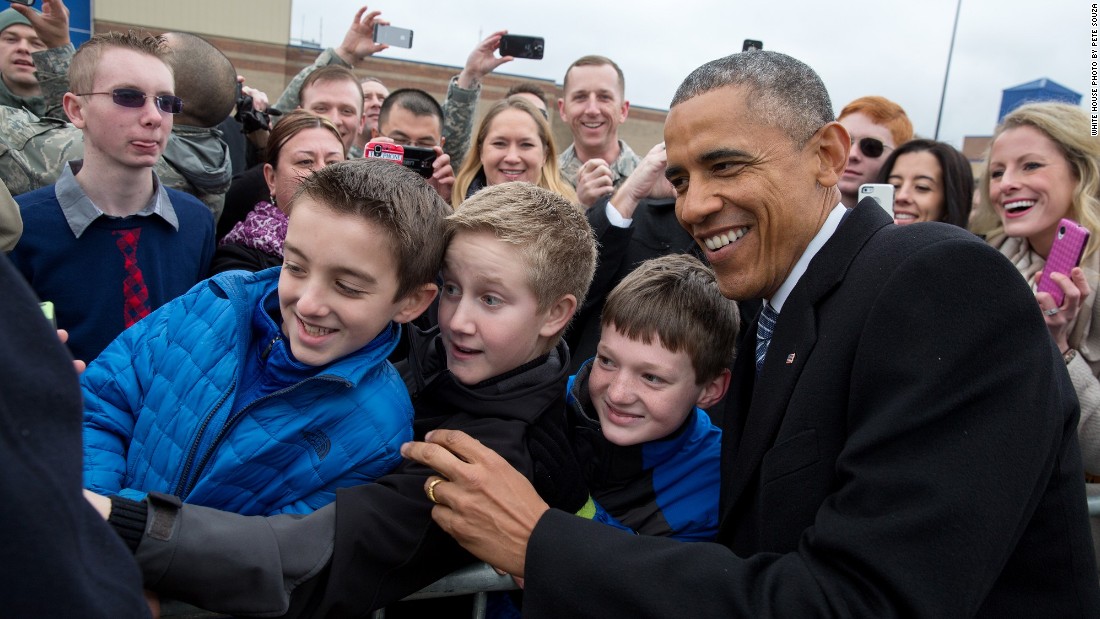 Posing for a photo with kids at Boise Airport in Idaho on January 21, 2015.