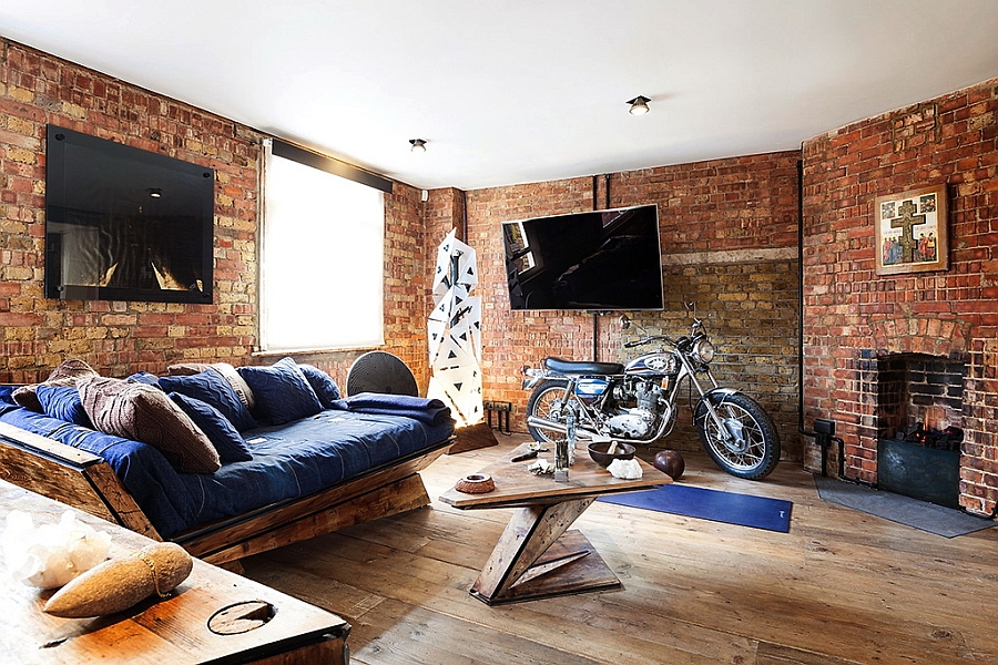 Sensational living room of London apartment [Design: Michaelis Boyd Associates]