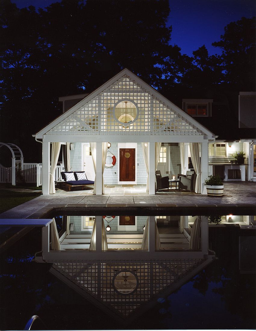 Beach style pool house in white [Design: Barnes Vanze Architects / Photography: Anice Hoachlander from Hoachlander Davis Photography]