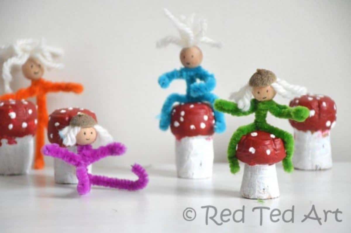 Easy Pipe Cleaner People and Elves