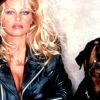 Pamela Anderson (57) verrast met nieuwe make-up look en stijl maar willen fans dat nog wel?