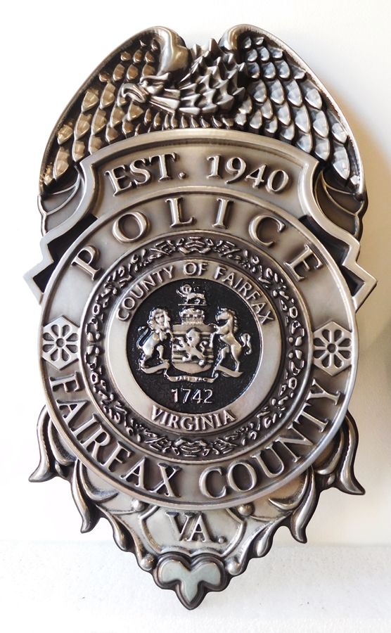 M2271 - Carved 3D Bas-relief Polished Aluminum-plated  Plaque  of Badge of the County of Fairfax, Virginia  Police Department