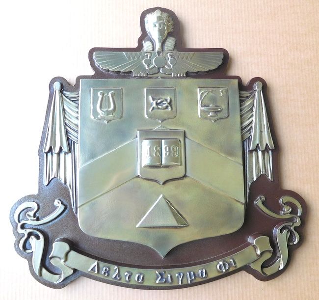 M7276 - Carved Nickel-silver-plated  Fraternity  Coat-of-arms