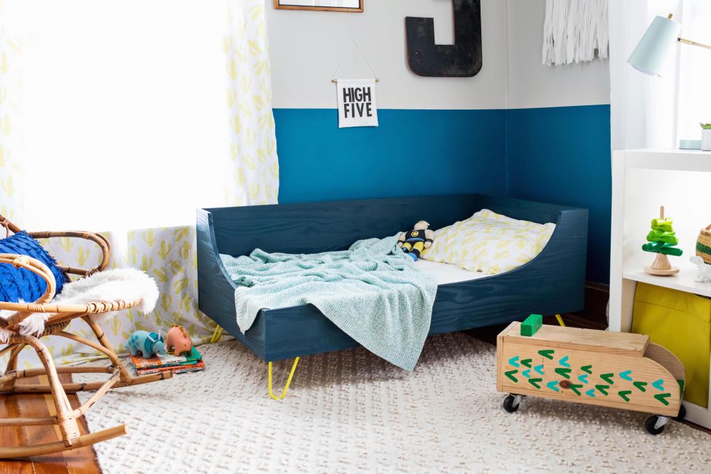 Minimalist toddler bed