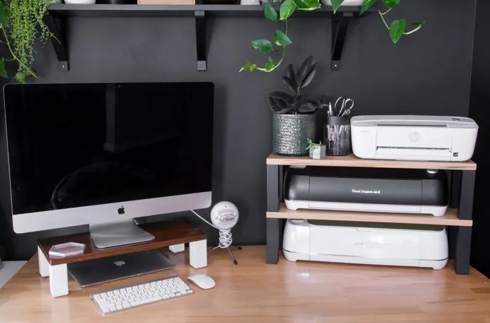 Organize your desk with handmade accessories