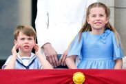 prince louis wait princess charlotte footsteps