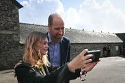 prince william agrees selfie