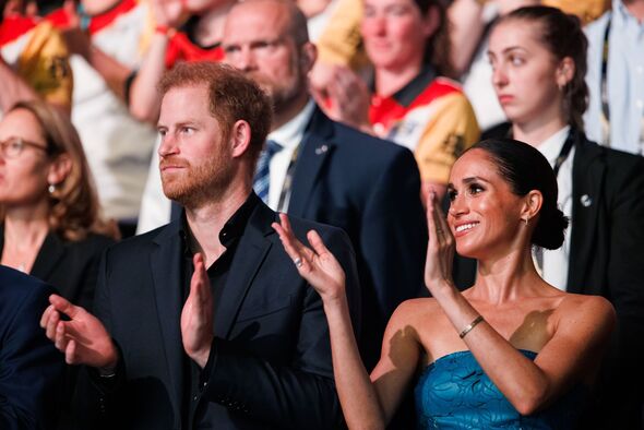 Harry and Meghan clap at Invictus