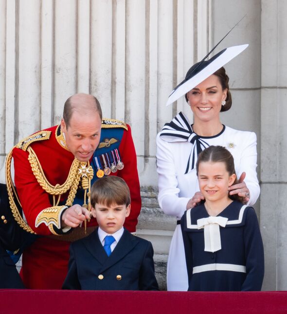 prince william with kate, louis and charlotte