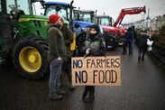 farmers plotting huge supermarket blockade labour