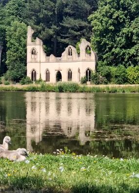 step-history-painshill-park-cobham-featuring-crystal-grotto-gothic-architecture-royal-visi