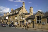 uk market town chipping campden cotswolds