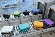 baggage handlers tips luggage 