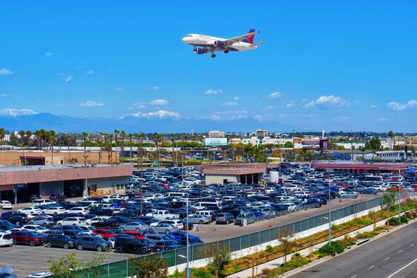 plane landing