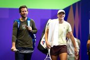 Iga Swiatek coach Wim Fissette Coco Gauff WTA Finals