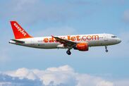 easyjet tenerife flight emergency landing gatwick