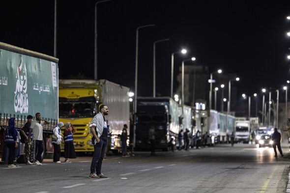 Queues at the Gaza border