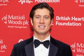 wimbledon-2023-vernon-kay-claps-back-outfit-critics-enjoys-finals-celebs-royalty