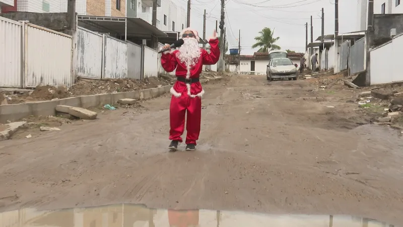 Calendário JPB volta ao rua alagada nos Funcionários, em João Pessoa, no dia de Natal