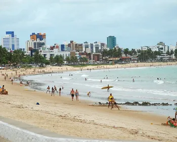 Três trechos de praia estão impróprios para banho no Litoral da Paraíba