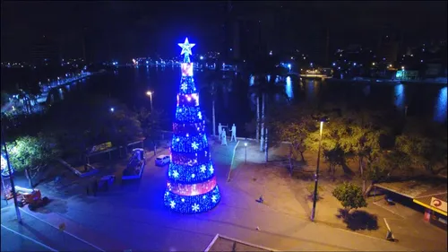 
				
					Veja o que abre e o que fecha em Campina Grande durante o Natal
				
				