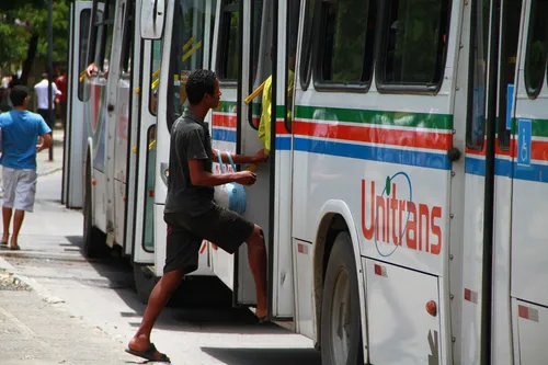 
				
					Passagem de ônibus em João Pessoa aumenta 30 centavos e vai para R$ 5,20
				
				