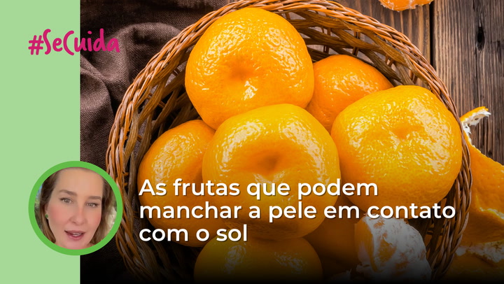 Thumbnail - A dermatologista Isabella Redighieri explica que frutas como limão, maracujá, morango, abacaxi, entre outras, podem causar manchas e até queimaduras na pele quando tiverem contato com o sol.