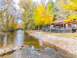 Lost Soles of the River - Prime location on the Chattahoochee River - Neighbors with Lazy River Days 