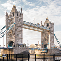 tower-bridge-day