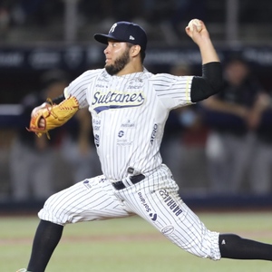 Denny Román, primer lanzador de Sultanes que es nombrado como Novato del Año en la LMB (Cortesía)