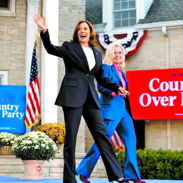 La vicepresidenta realizó actos en Wisconsin. KAMIL KRZACZYNSKI/AFP