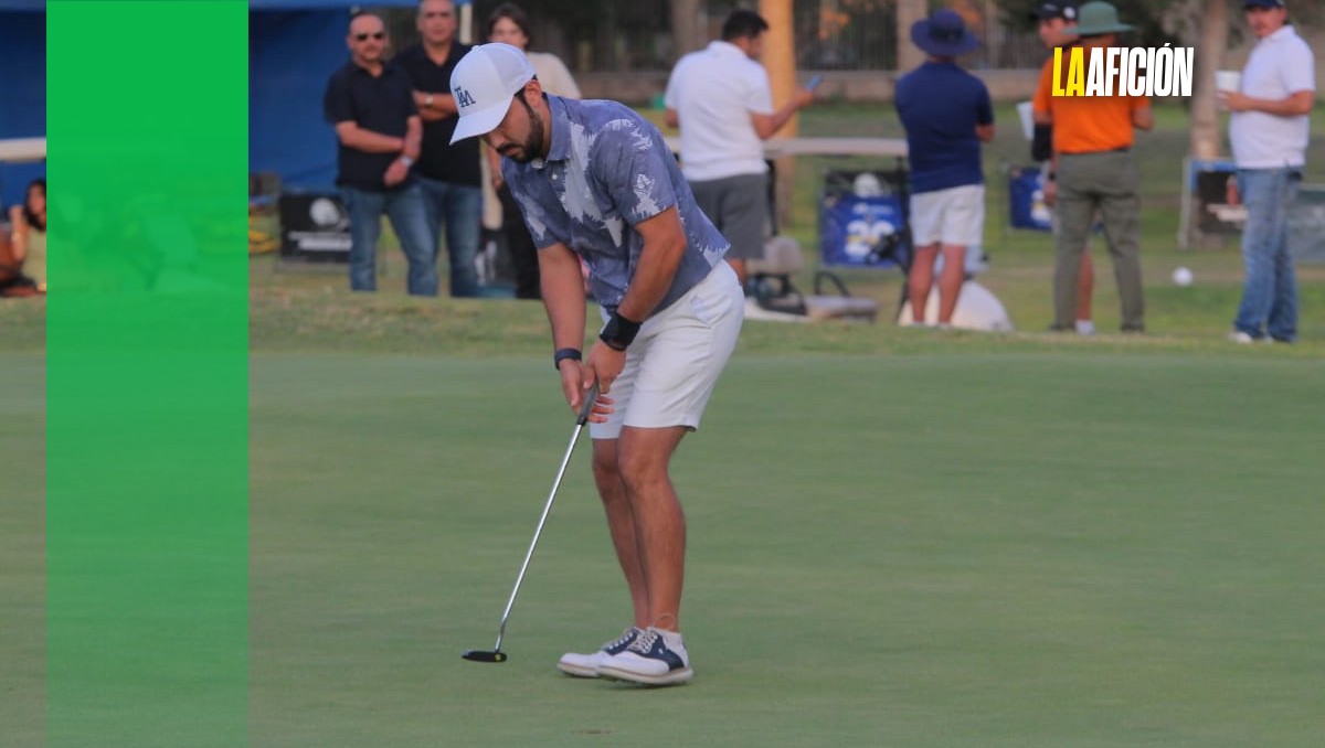 Ángel Aguirre definió hasta el último hoyo del torneo por el 50 aniversario del Club Campestre Torreón (Roberto Amaya)