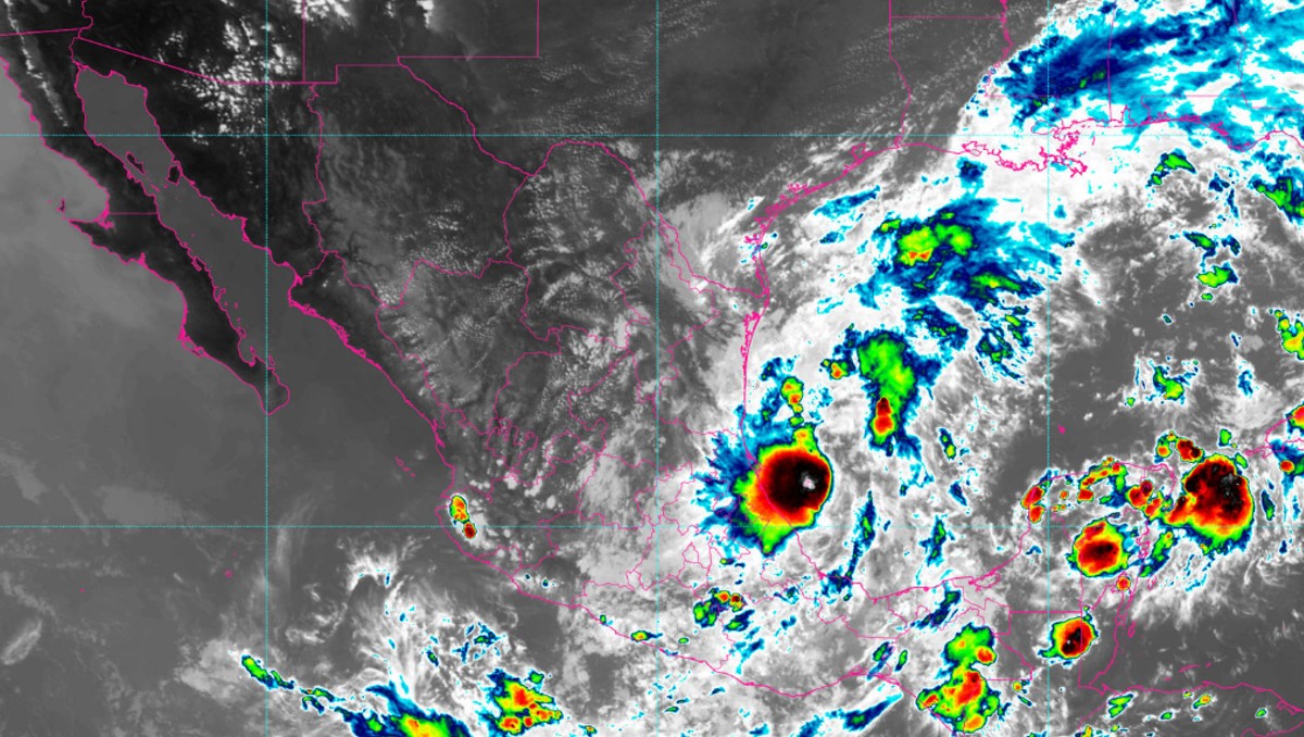 Huracán Milton amenaza la península de Yucatán y se dirige hacia Florida | Especial