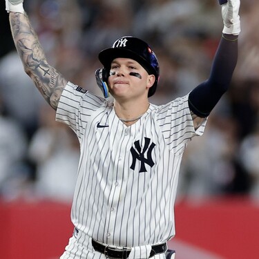 Alex Verdugo colabora en victoria de Yankees ante Royals en Serie Divisional (AP)