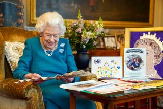 TOPSHOT-BRITAIN-ROYAL-QUEEN-JUBILEE