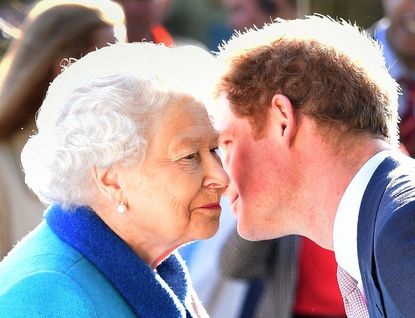 The Queen finds out about the pregnancy or birth first. 