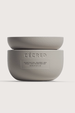 Cécred Reconstructing Treatment Mask on a beige background