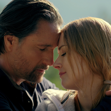 Martin Henderson as Jack Sheridan, Alexandra Breckenridge as Mel Monroe in episode 509 of Virgin River.