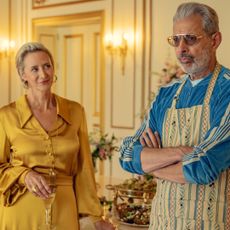 Janet McTeer as Hera, Jeff Goldblum as Zeus in KAOS, Season 1.