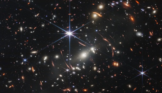 James Webb's first image. An of image of galaxy cluster SMACS 0723